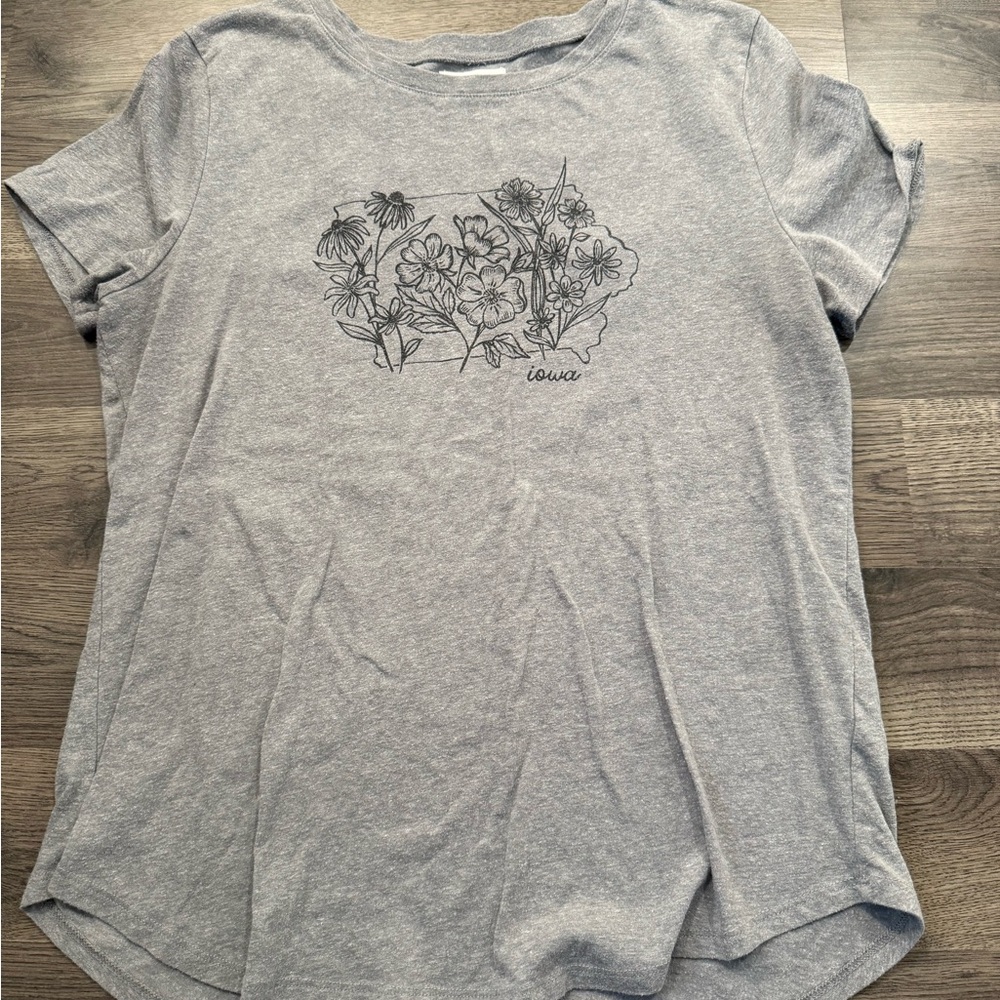 Maurices Heather Gray Floral Tee